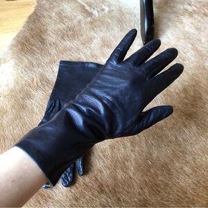 Vintage Black leather Gloves With 100% Silk Lining Size 7 Made In Italy